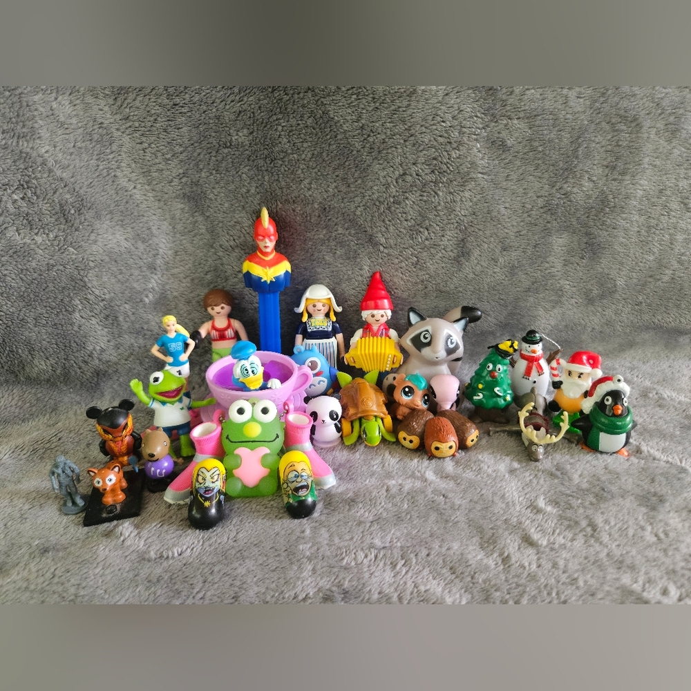Colorful Kids Toy Figurine Set